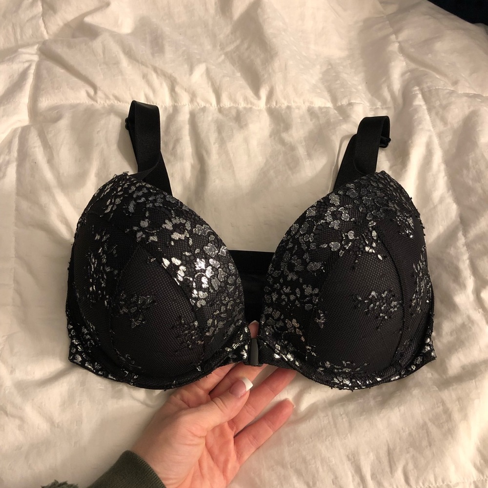 Victoria’s Secret Push Up Bra 32DD